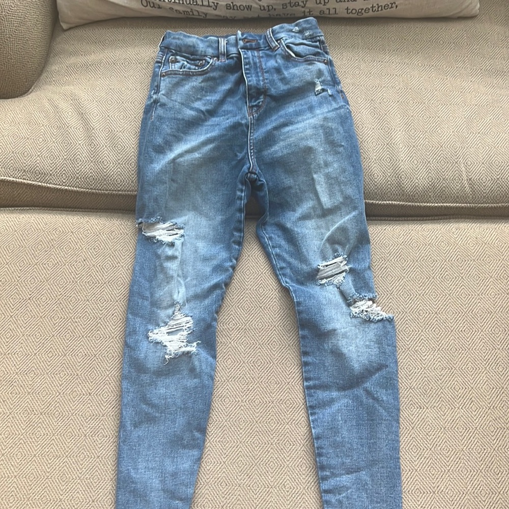 American eagle size 2 ripped distressed blue super stretch jeans
